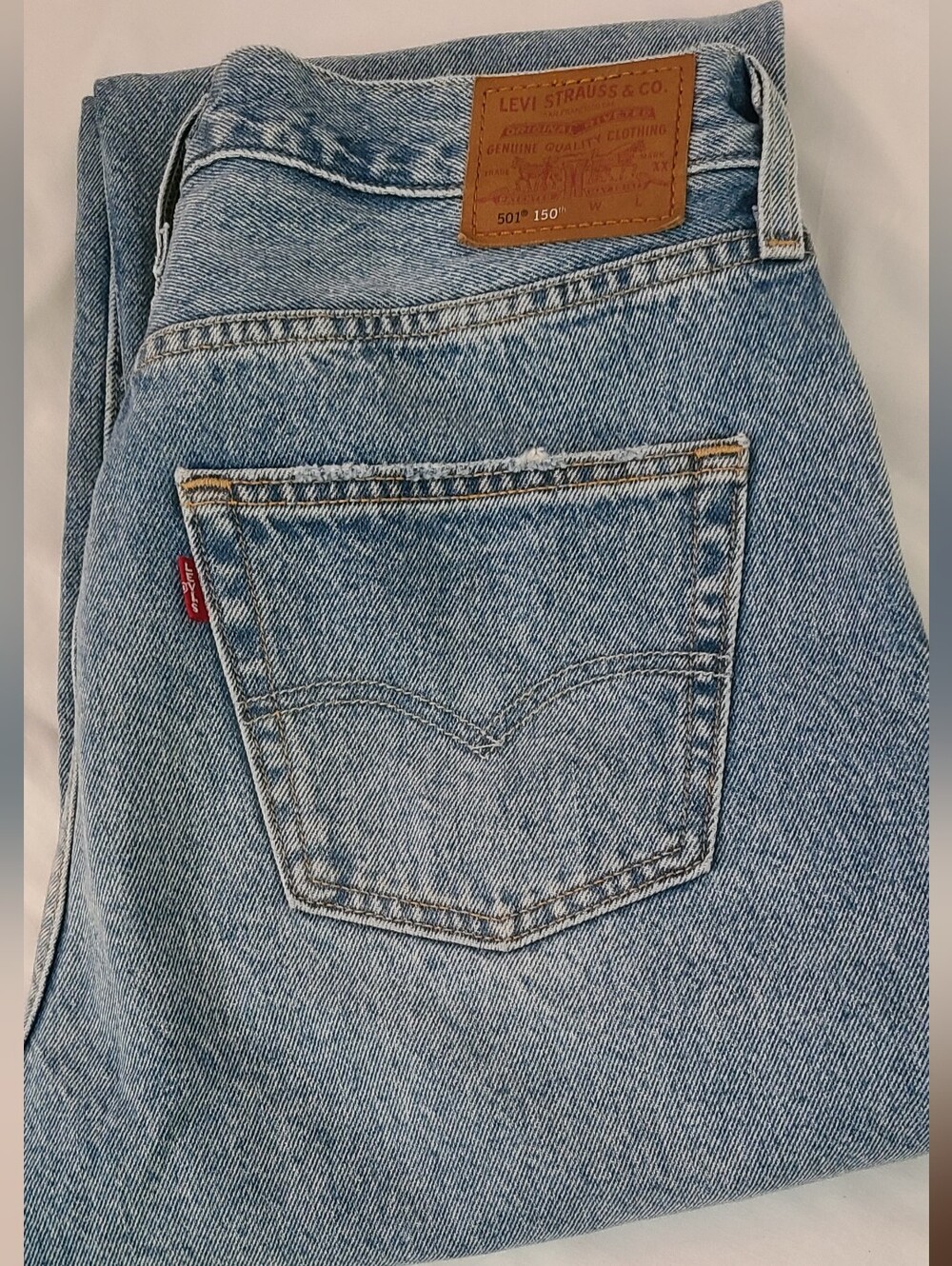 Levi's 501 Women's Straight Jeans in Light Blue Wash
